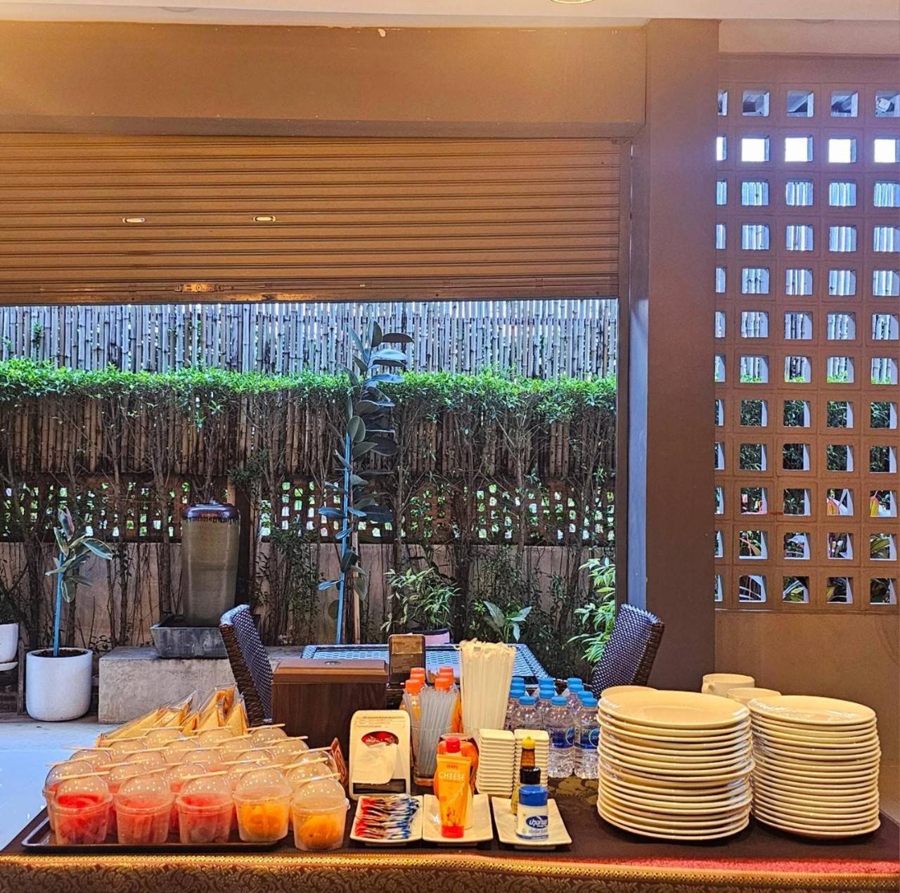Sawasdee​ Buriram​ Resort Екстериор снимка
