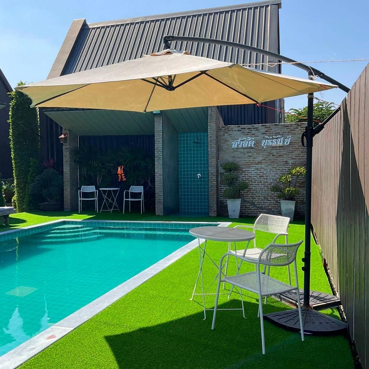 Sawasdee​ Buriram​ Resort Екстериор снимка
